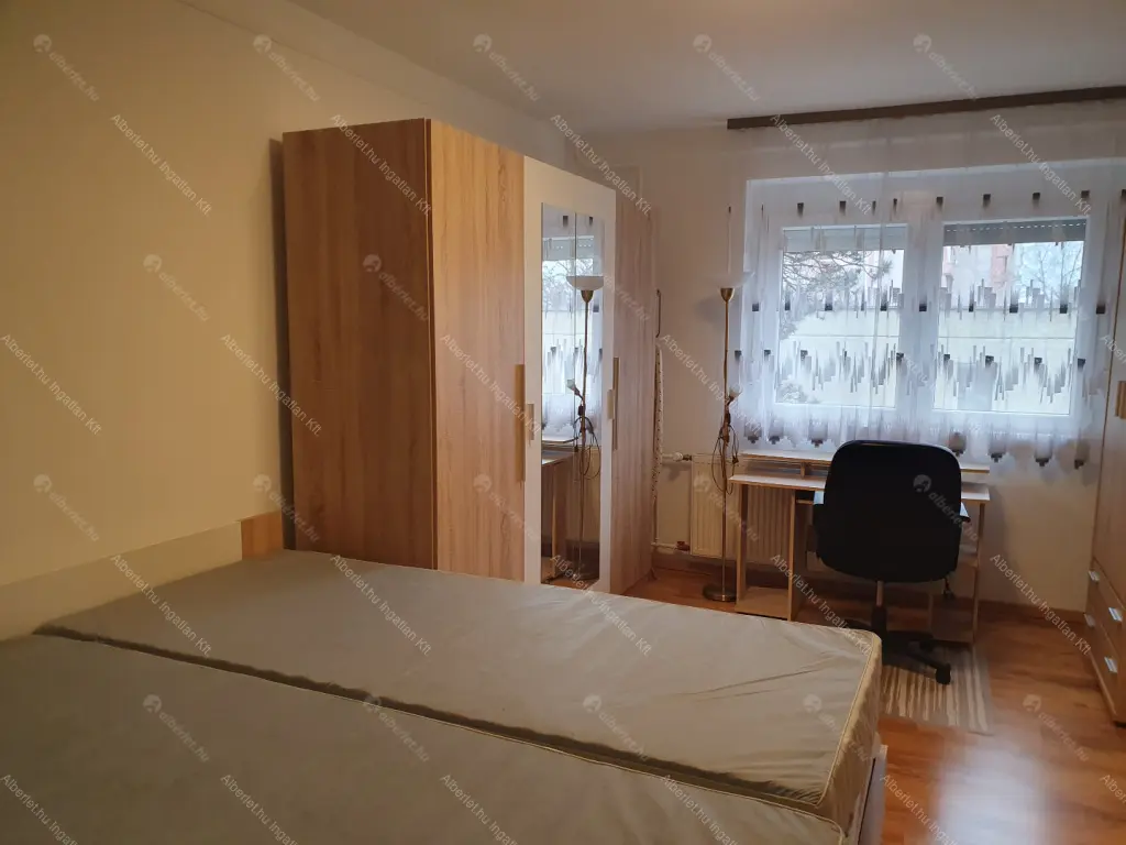 Kiadó albérlet 320000 Ft/hó áron: Budapest, XXI. kerület  Kossuth Lajos utca. Mérete: 75 nm, 3 szobás | Alberlet.hu - 6657083