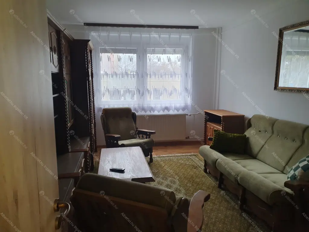 Kiadó albérlet 320000 Ft/hó áron: Budapest, XXI. kerület  Kossuth Lajos utca. Mérete: 75 nm, 3 szobás | Alberlet.hu - 6657085