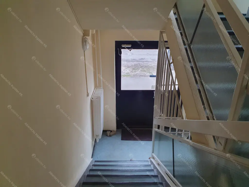 Kiadó albérlet 320000 Ft/hó áron: Budapest, XXI. kerület  Kossuth Lajos utca. Mérete: 75 nm, 3 szobás | Alberlet.hu - 6657094