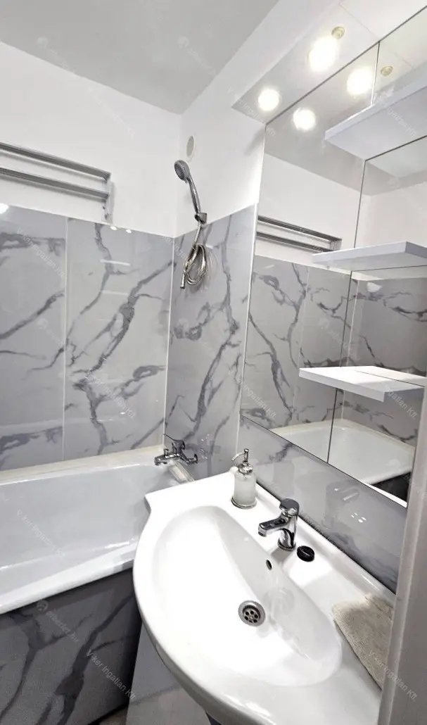 Kiadó albérlet 200000 Ft/hó áron: Budapest, XXI. kerület  Krizantém . Mérete: 55 nm, 2 szobás | Alberlet.hu - 6670370