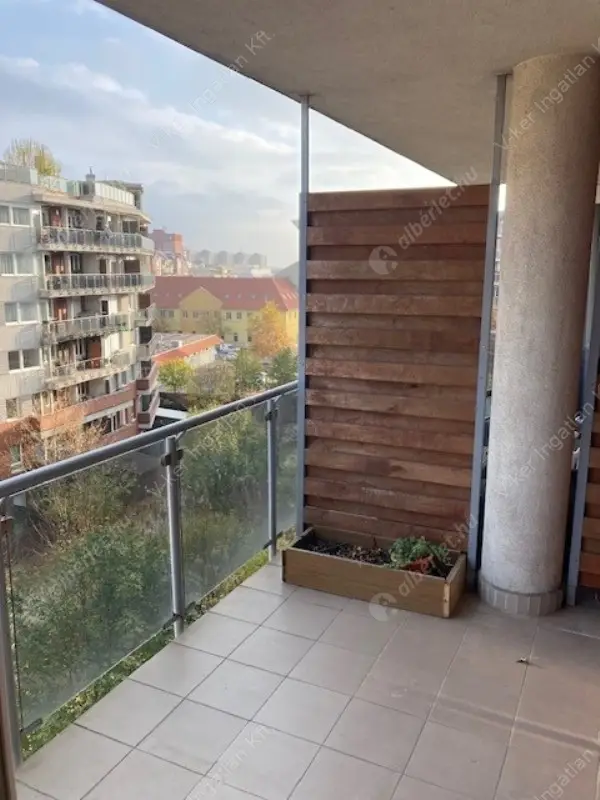 Kiadó albérlet 225000 Ft/hó áron: Budapest, XXI. kerület  Rákóczi Ferenc (II.) út. Mérete: 50 nm, 2 szobás | Alberlet.hu - 6588540