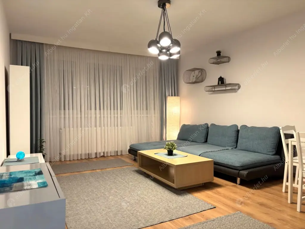 Kiadó albérlet 280000 Ft/hó áron: Budapest, XXI. kerület  Rákóczi Ferenc (II.) út. Mérete: 56 nm, 3 szobás | Alberlet.hu - 6589790