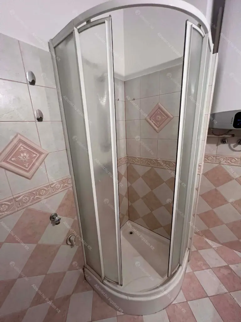 Kiadó albérlet 240000 Ft/hó áron: Budapest, XXI. kerület  Szent László utca. Mérete: 54 nm, 2 szobás | Alberlet.hu - 6679482