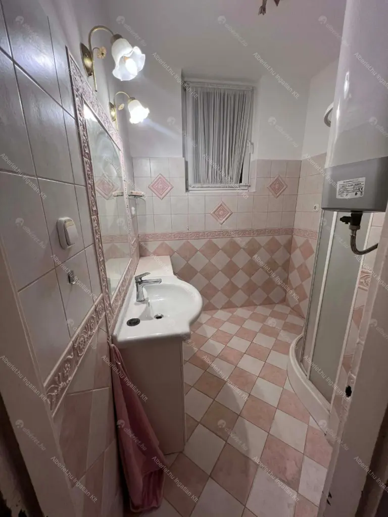 Kiadó albérlet 240000 Ft/hó áron: Budapest, XXI. kerület  Szent László utca. Mérete: 54 nm, 2 szobás | Alberlet.hu - 6679483