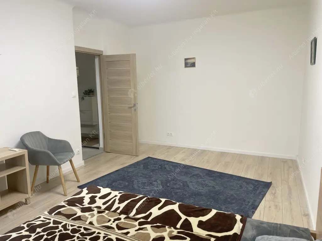 Kiadó albérlet 190000 Ft/hó áron: Budapest, XXI. kerület  Templom utca. Mérete: 38 nm, 1 szobás | Alberlet.hu - 6594881