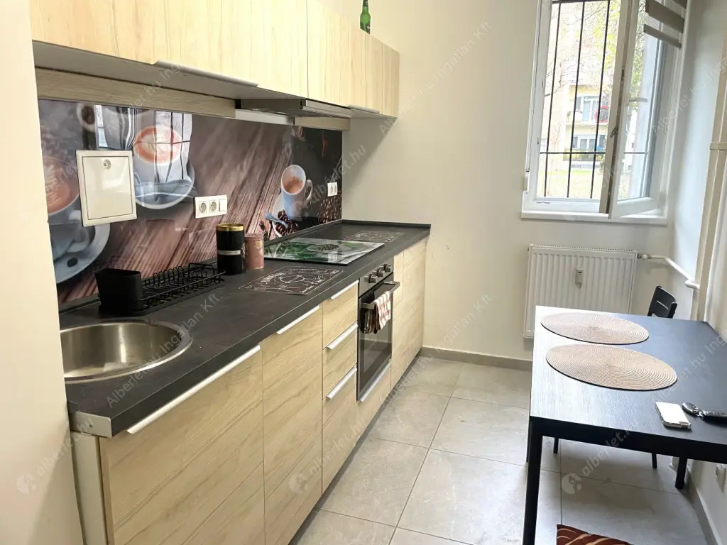 Kiadó albérlet 190000 Ft/hó áron: Budapest, XXI. kerület  Templom utca. Mérete: 50 nm, 1 szobás | Alberlet.hu - 6592408