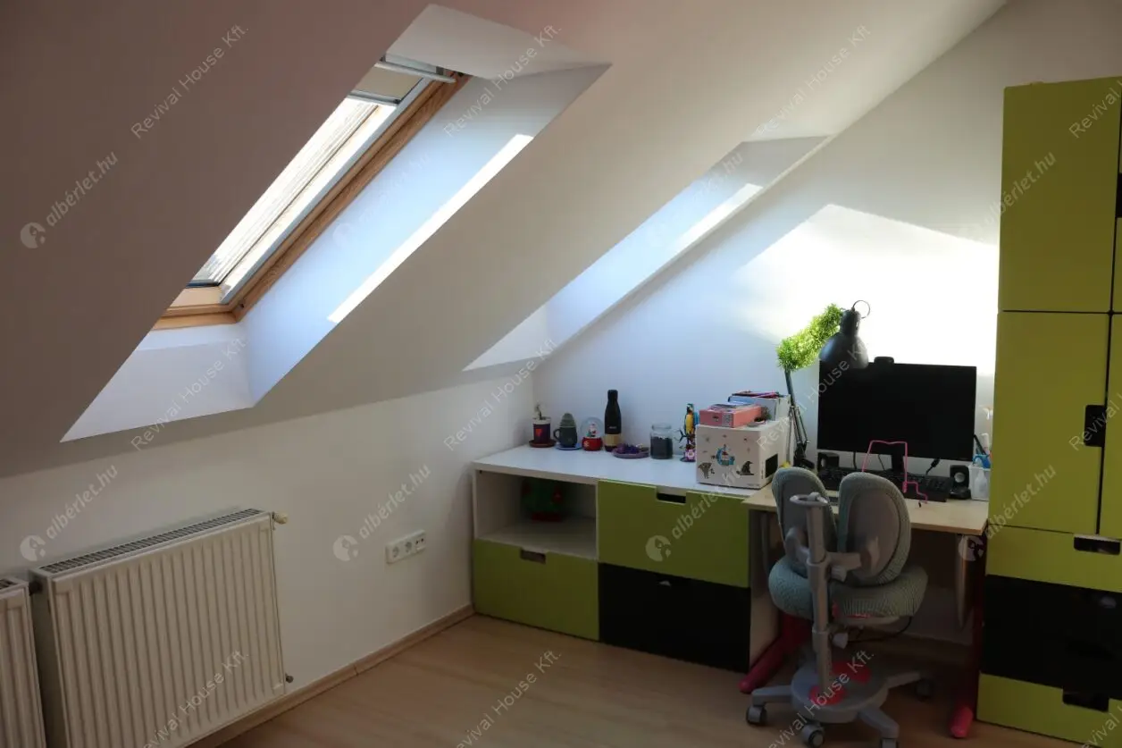 Kiadó albérlet 790000 Ft/hó áron: Budapest, XXII. kerület  Csiperke utca. Mérete: 182 nm, 7 szobás | Alberlet.hu - 6595171