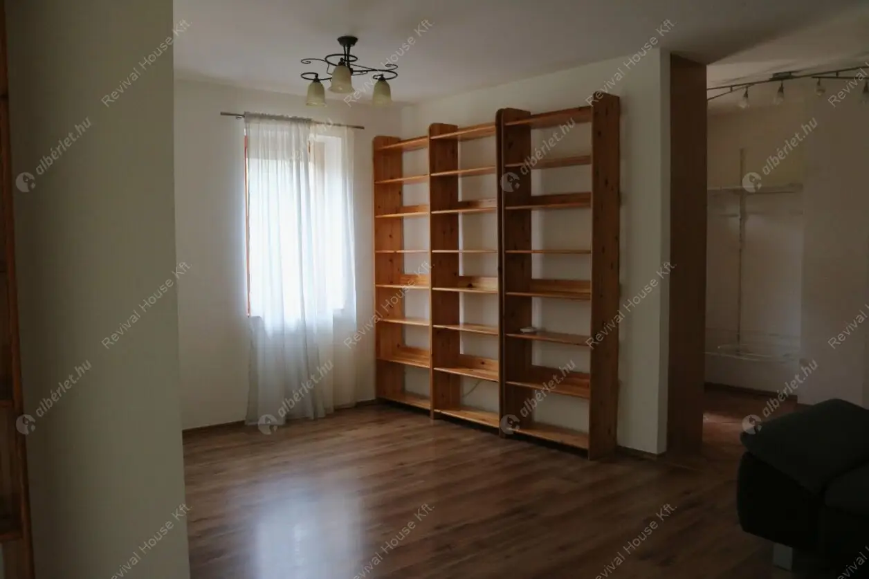 Kiadó albérlet 790000 Ft/hó áron: Budapest, XXII. kerület  Csiperke utca. Mérete: 182 nm, 7 szobás | Alberlet.hu - 6595172