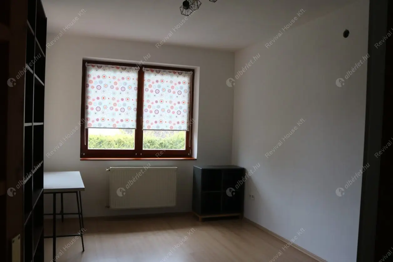 Kiadó albérlet 790000 Ft/hó áron: Budapest, XXII. kerület  Csiperke utca. Mérete: 182 nm, 7 szobás | Alberlet.hu - 6595174