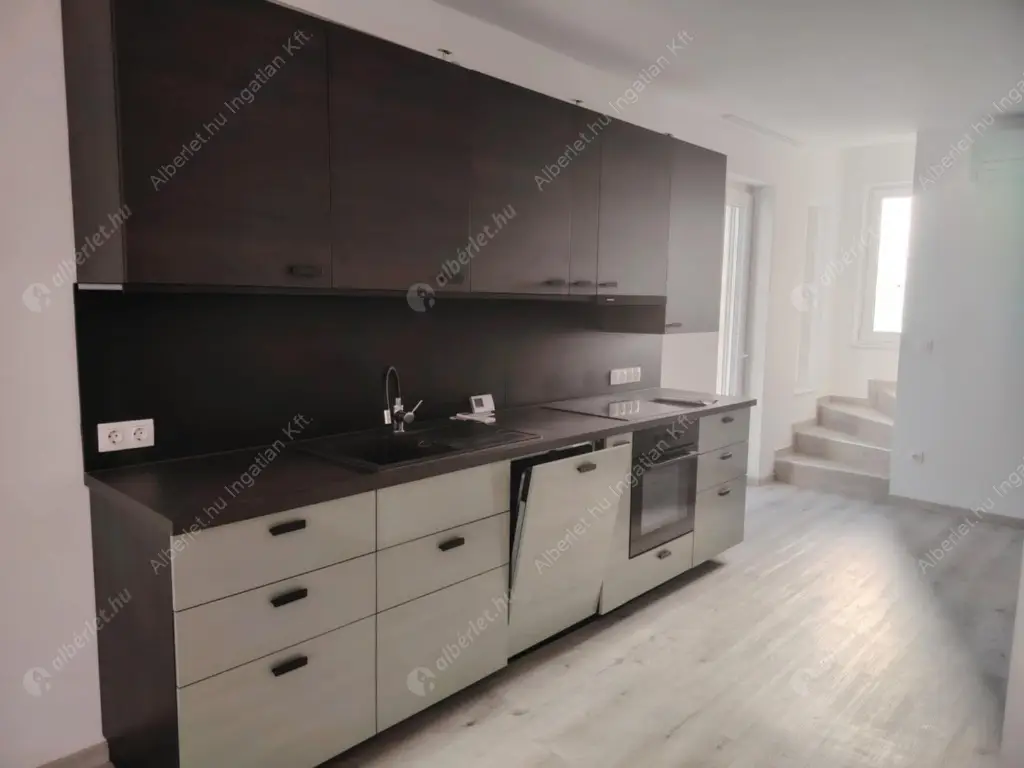 Kiadó albérlet 450000 Ft/hó áron: Budapest, XXII. kerület  Kis Kőbánya utca. Mérete: 120 nm, 4 szobás | Alberlet.hu - 6529831