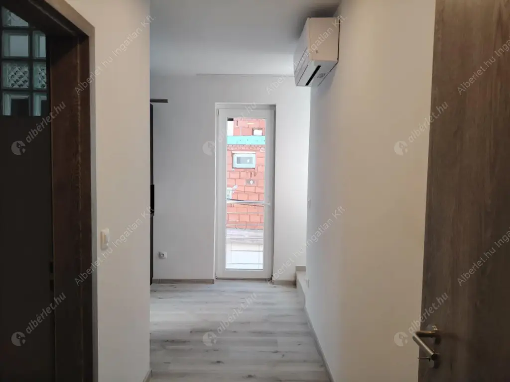 Kiadó albérlet 450000 Ft/hó áron: Budapest, XXII. kerület  Kis Kőbánya utca. Mérete: 120 nm, 4 szobás | Alberlet.hu - 6529841
