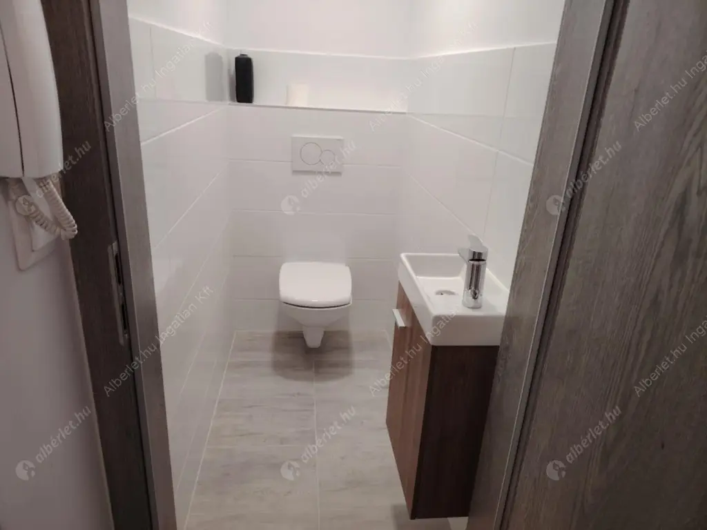 Kiadó albérlet 450000 Ft/hó áron: Budapest, XXII. kerület  Kis Kőbánya utca. Mérete: 120 nm, 4 szobás | Alberlet.hu - 6529843