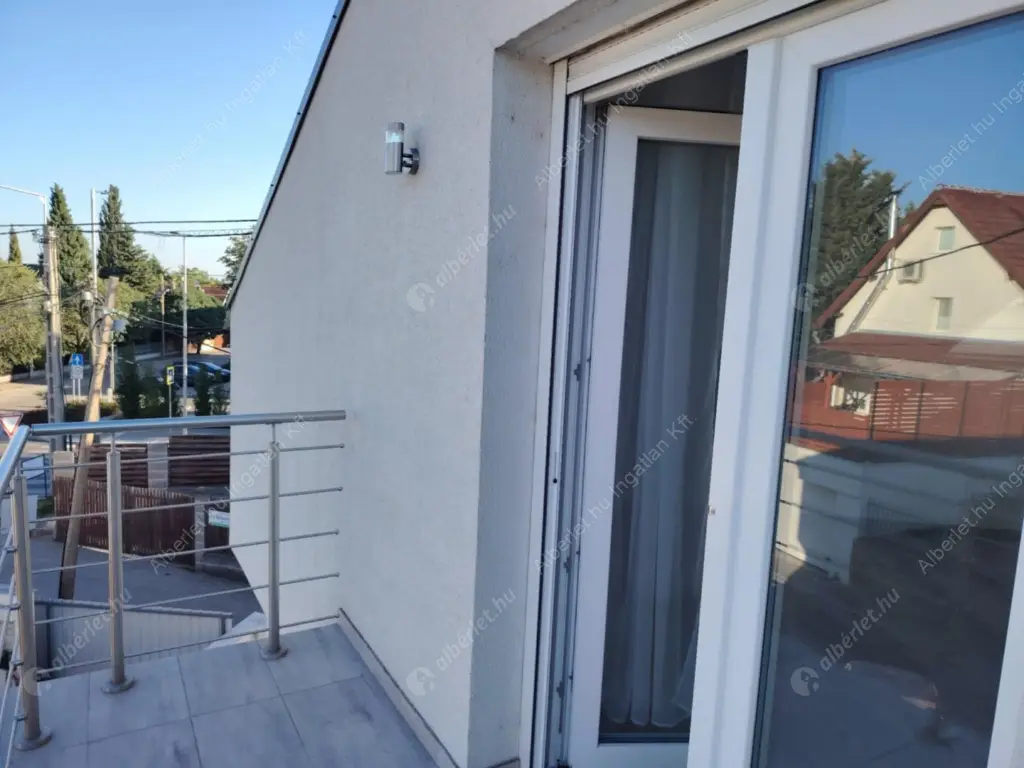 Kiadó albérlet 450000 Ft/hó áron: Budapest, XXII. kerület  Kis Kőbánya utca. Mérete: 120 nm, 4 szobás | Alberlet.hu - 6529849