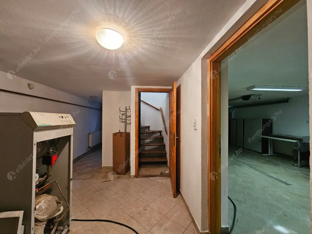 Kiadó albérlet 750000 Ft/hó áron: Budapest, XXII. kerület  Kistétény utca. Mérete: 210 nm, 6 szobás | Alberlet.hu - 6567249