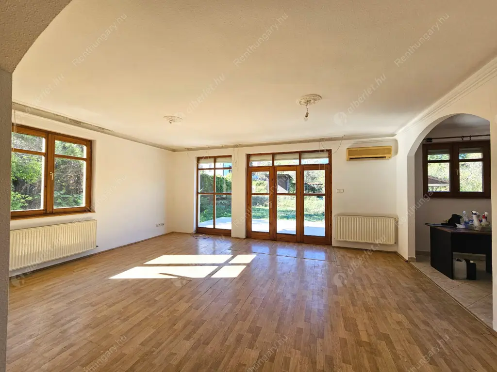 Kiadó albérlet 600000 Ft/hó áron: Budapest, XXII. kerület  Kistétény utca. Mérete: 210 nm, 6 szobás | Alberlet.hu - 6589898