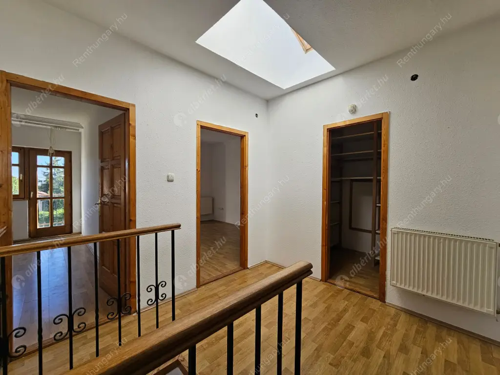 Kiadó albérlet 600000 Ft/hó áron: Budapest, XXII. kerület  Kistétény utca. Mérete: 210 nm, 6 szobás | Alberlet.hu - 6610357