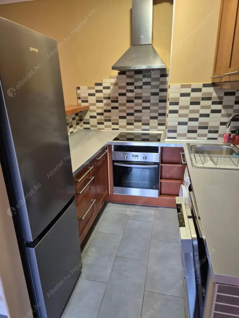 Kiadó albérlet 220000 Ft/hó áron: Budapest, XXII. kerület  Kossuth Lajos utca. Mérete: 63 nm, 3 szobás | Alberlet.hu - 6599501