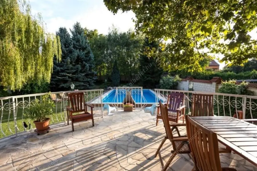 Kiadó albérlet 995000 Ft/hó áron: Budapest, XXII. kerület  Meggyvágó utca. Mérete: 180 nm, 5 szobás | Alberlet.hu - 6034825