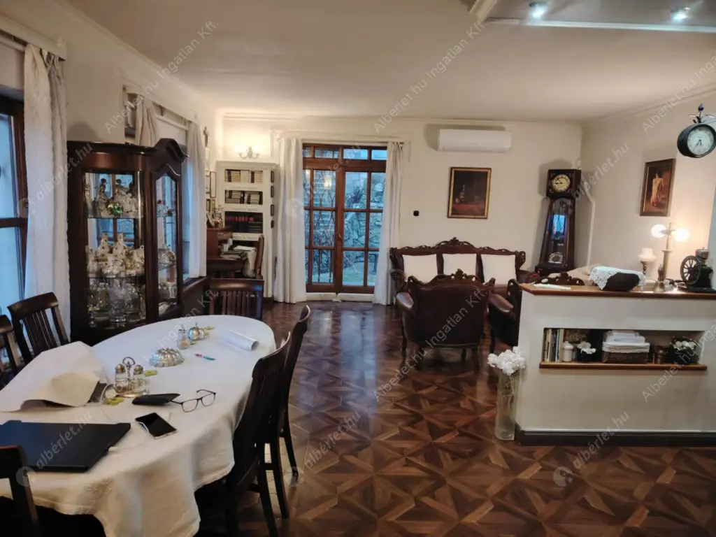 Kiadó albérlet 880000 Ft/hó áron: Budapest, XXII. kerület  Péter-Pál utca. Mérete: 150 nm, 4 szobás | Alberlet.hu - 6517232