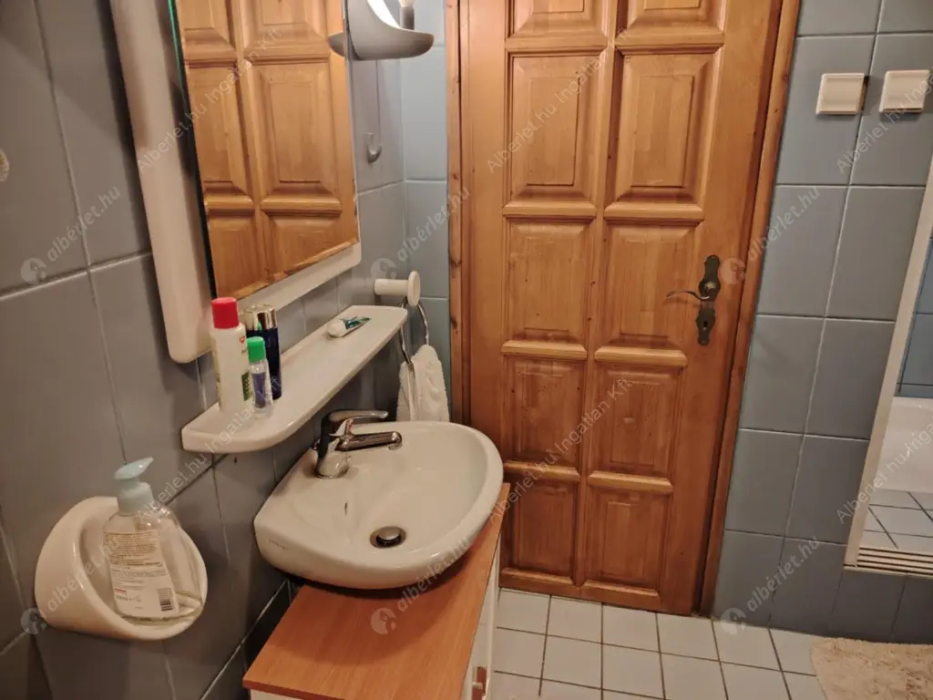 Kiadó albérlet 880000 Ft/hó áron: Budapest, XXII. kerület  Péter-Pál utca. Mérete: 150 nm, 4 szobás | Alberlet.hu - 6517245