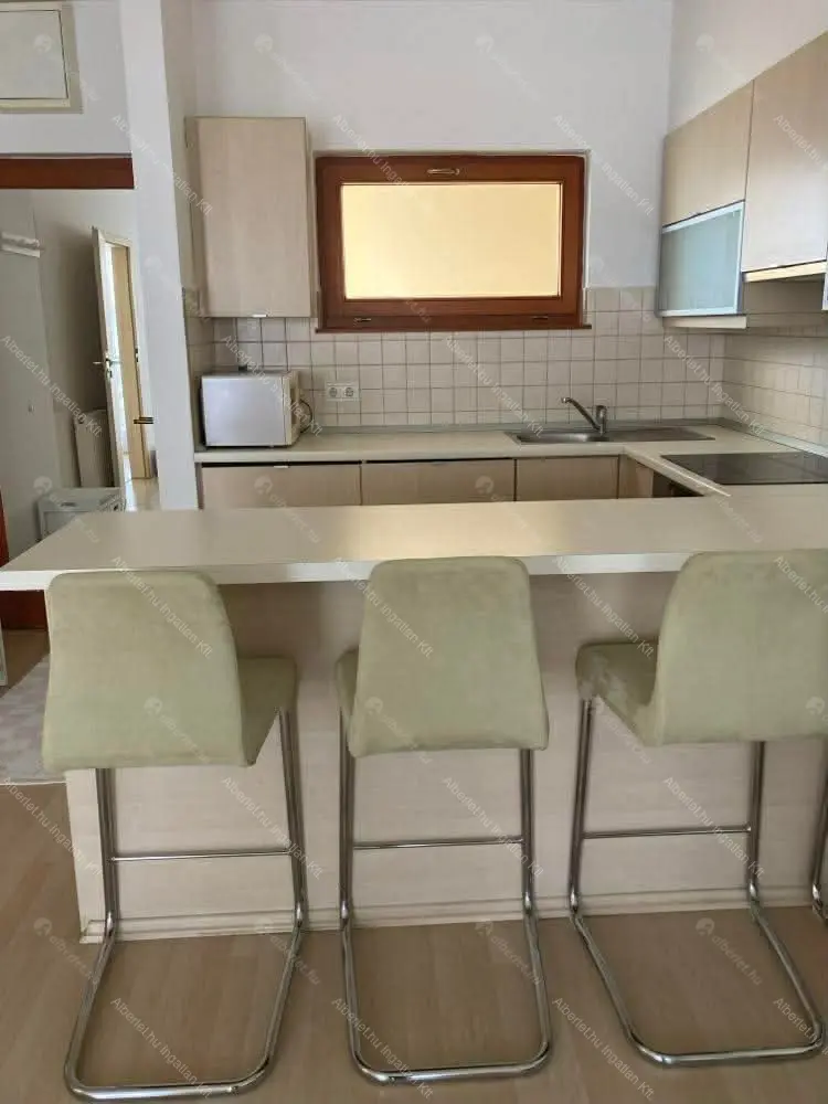 Kiadó albérlet 250000 Ft/hó áron: Budapest, XXII. kerület  Rózsakert utca. Mérete: 45 nm, 2 szobás | Alberlet.hu - 6678491