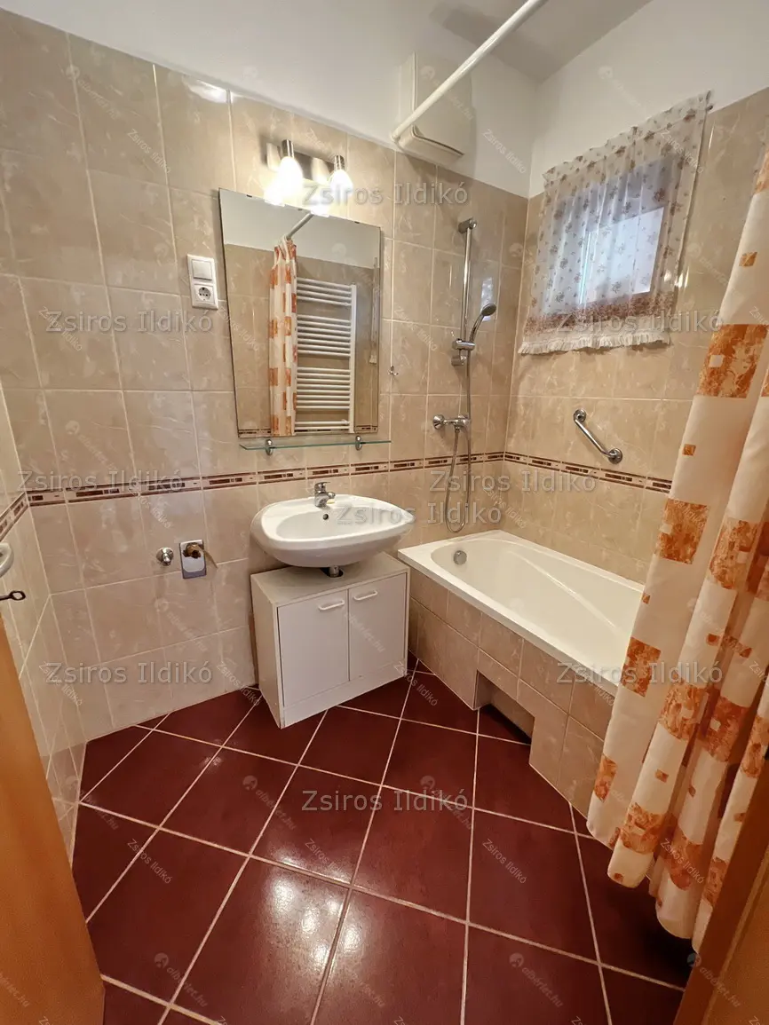 Kiadó albérlet 275000 Ft/hó áron: Budapest, XXII. kerület  Rózsakert utca. Mérete: 61 nm, 2 szobás | Alberlet.hu - 6646958