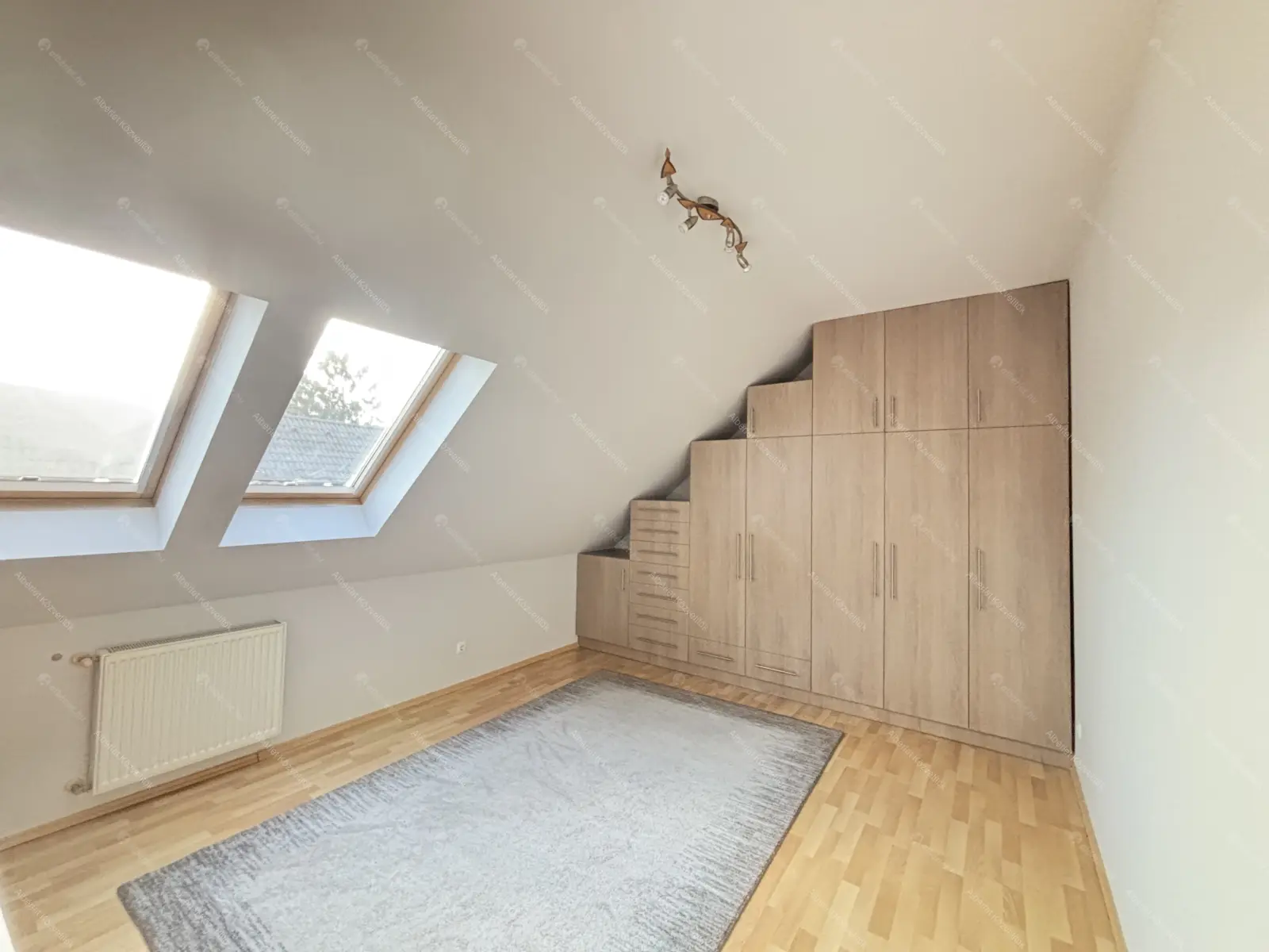 Kiadó albérlet 380000 Ft/hó áron: Budapest, XXII. kerület  XIII. utca. Mérete: 93 nm, 2 szobás | Alberlet.hu - 6673729