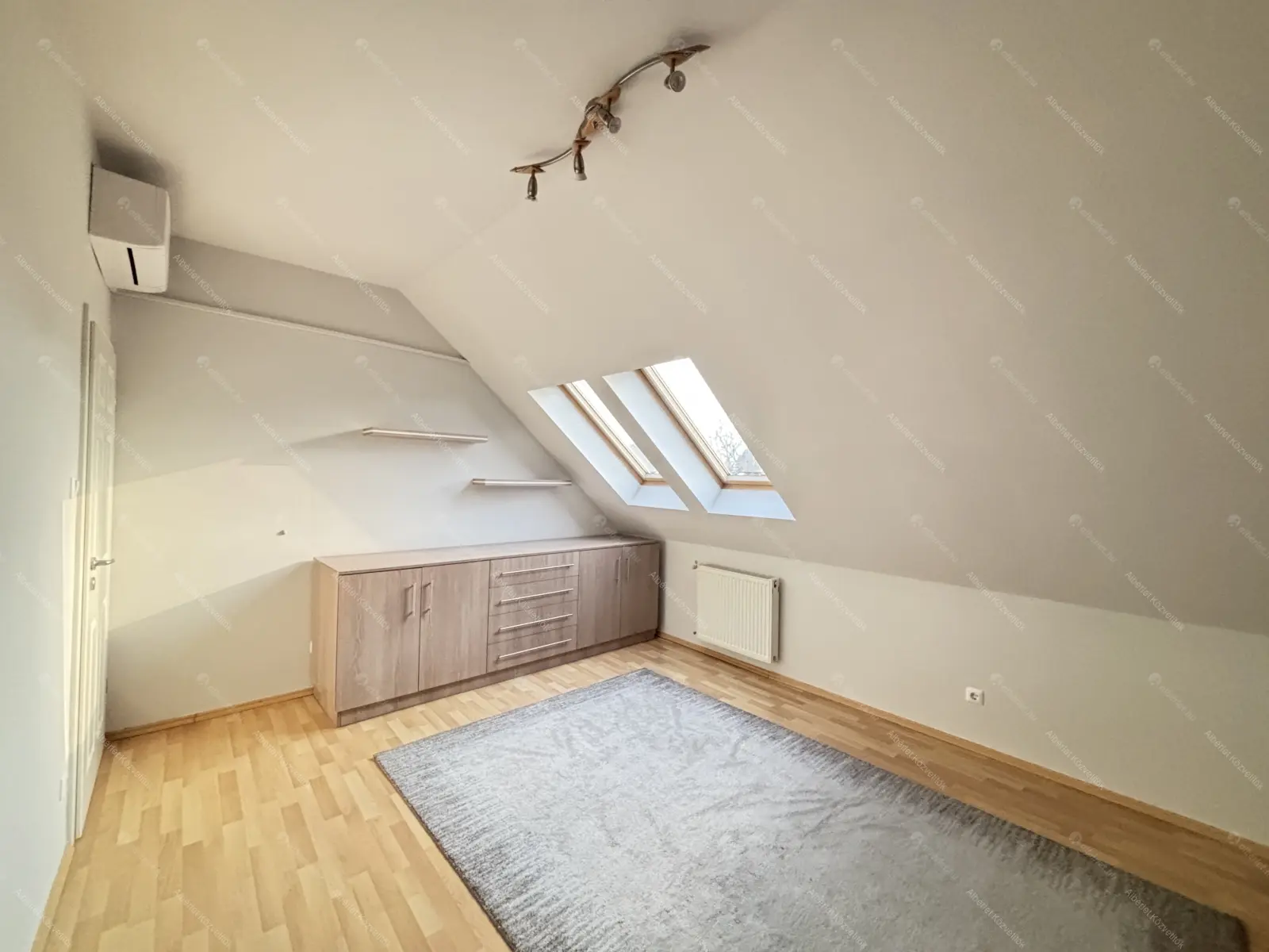 Kiadó albérlet 380000 Ft/hó áron: Budapest, XXII. kerület  XIII. utca. Mérete: 93 nm, 2 szobás | Alberlet.hu - 6673730