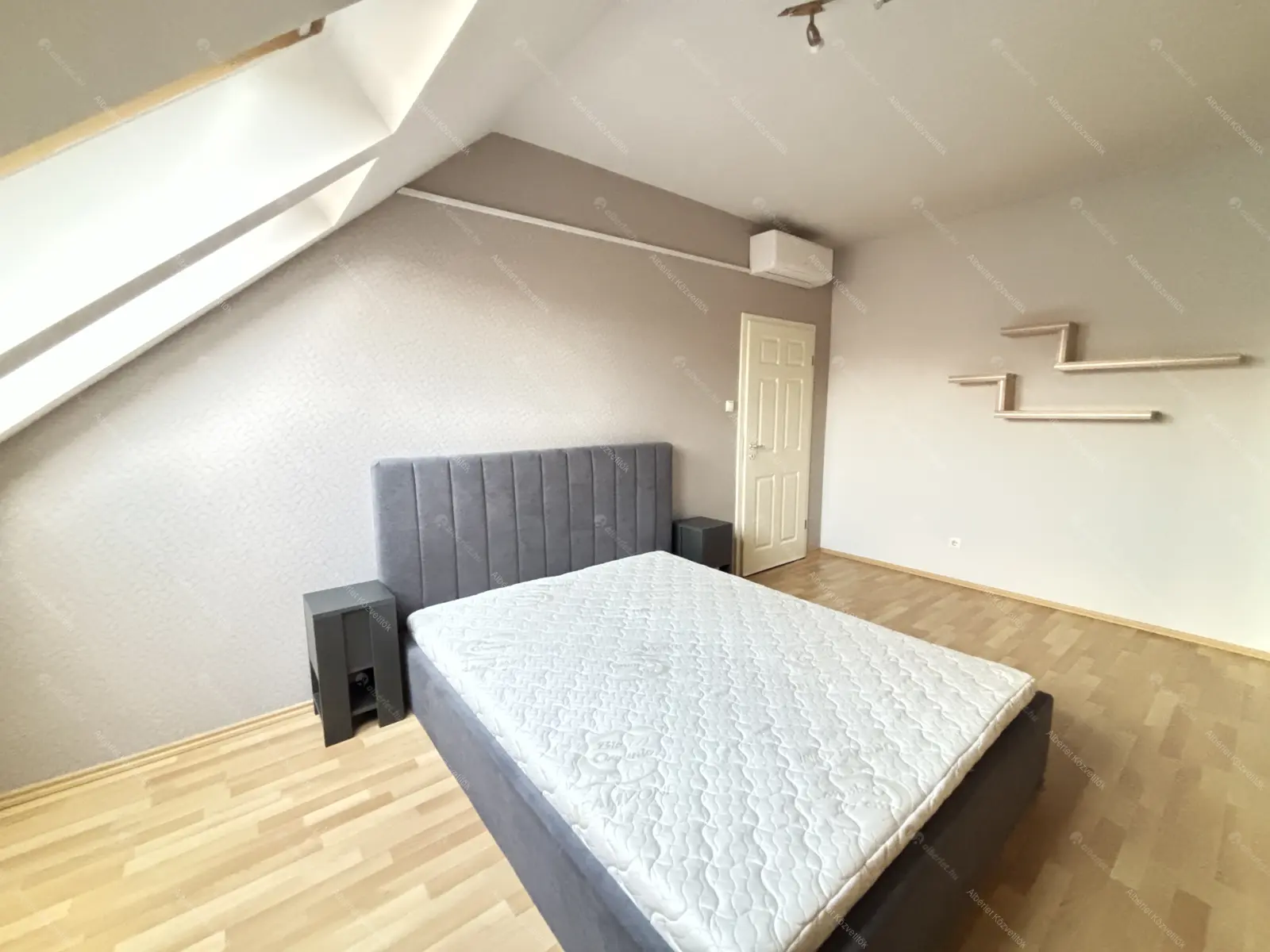 Kiadó albérlet 380000 Ft/hó áron: Budapest, XXII. kerület  XIII. utca. Mérete: 93 nm, 2 szobás | Alberlet.hu - 6673733