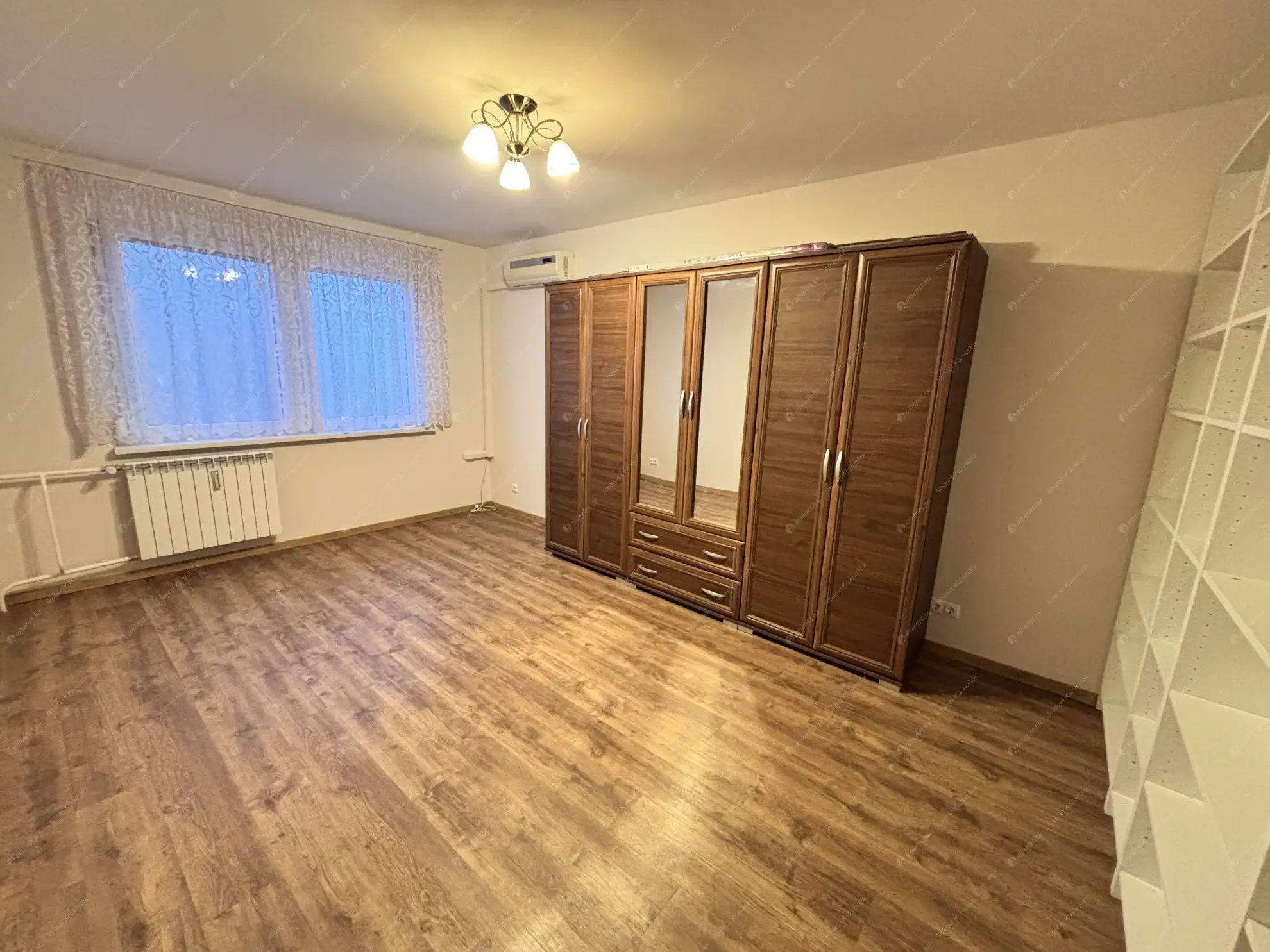 Kiadó albérlet 180000 Ft/hó áron: Dunakeszi,  Barátság útja út. Mérete: 35 nm, 1 szobás | Alberlet.hu - 6598529