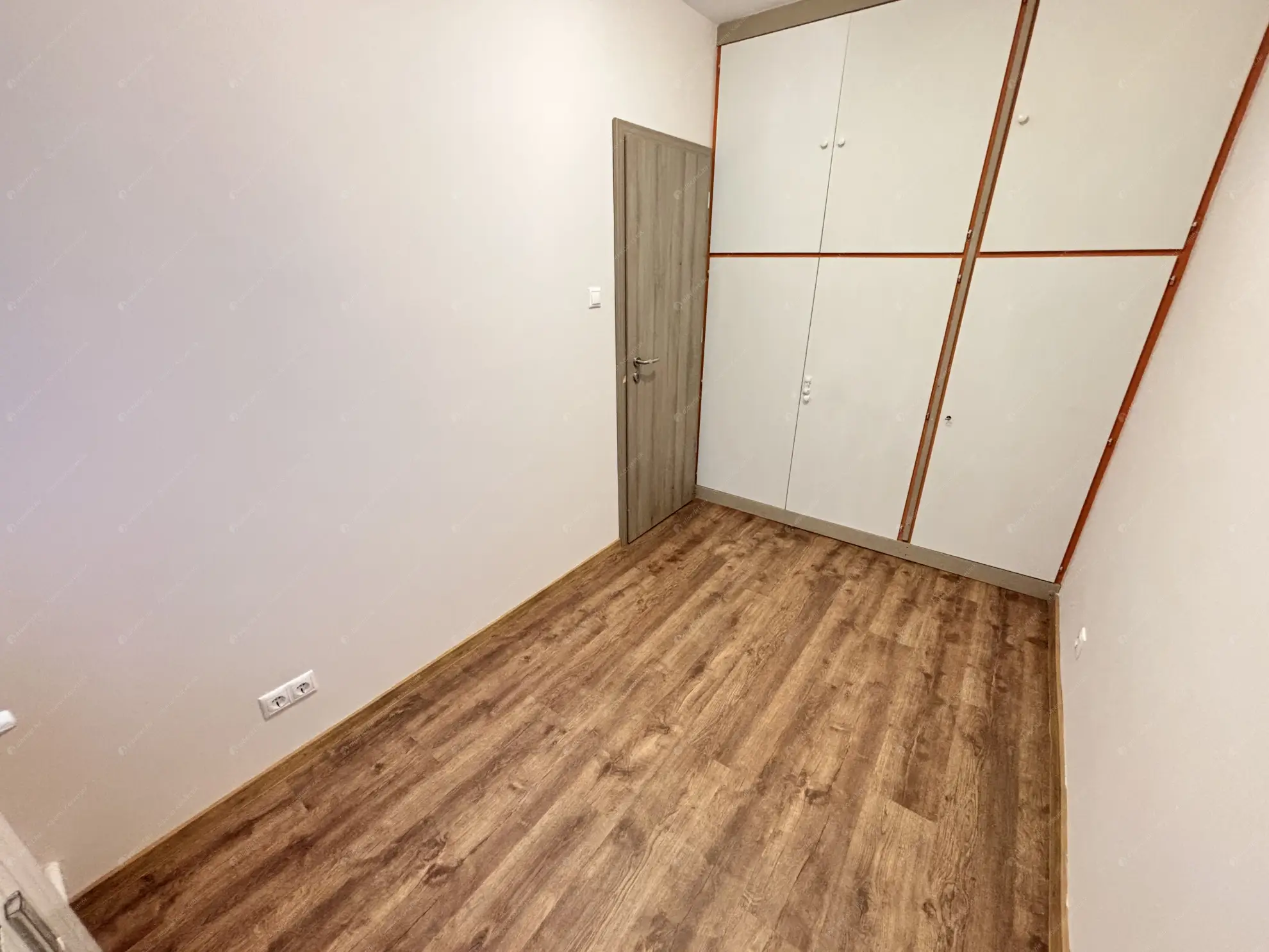 Kiadó albérlet 180000 Ft/hó áron: Dunakeszi,  Barátság útja út. Mérete: 35 nm, 1 szobás | Alberlet.hu - 6598532