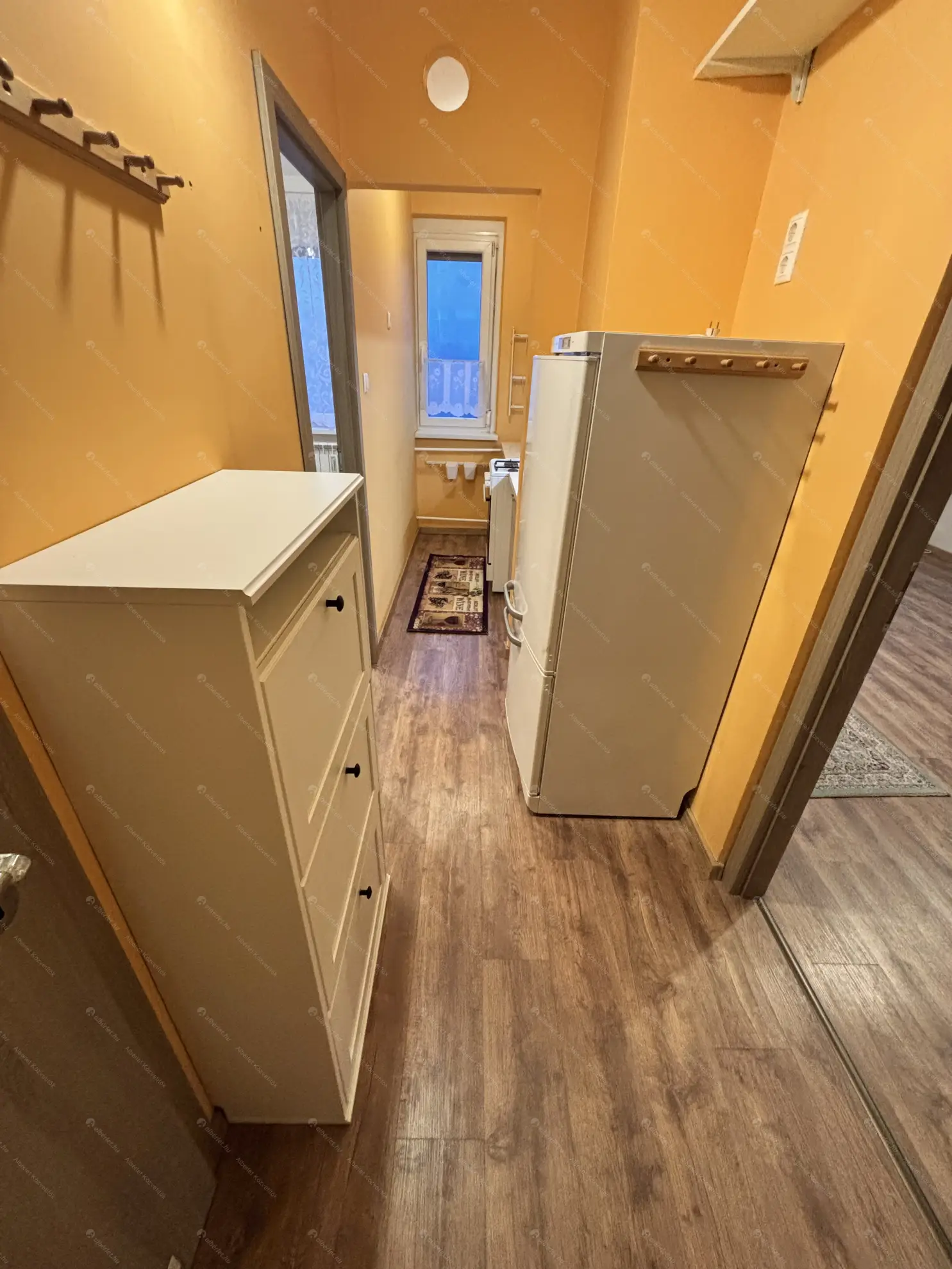 Kiadó albérlet 180000 Ft/hó áron: Dunakeszi,  Barátság útja út. Mérete: 35 nm, 1 szobás | Alberlet.hu - 6598537