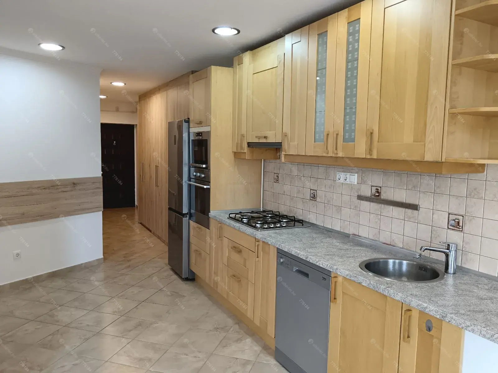 Kiadó albérlet 280000 Ft/hó áron: Dunakeszi,  Kossuth Lajos  . Mérete: 60 nm, 1 szobás | Alberlet.hu - 6681208