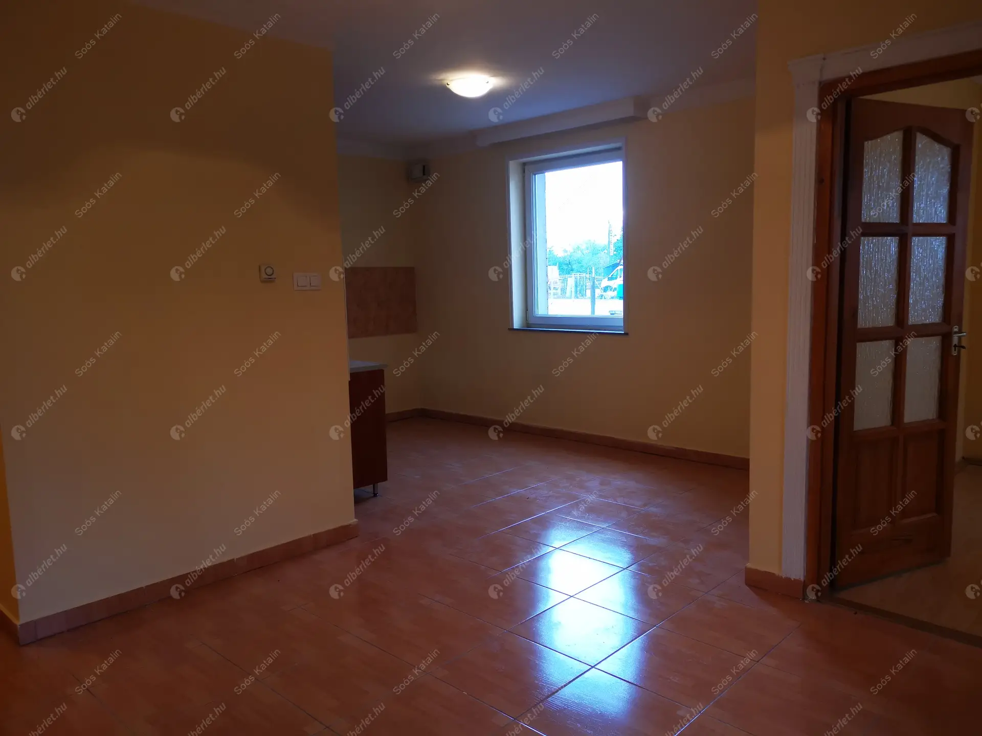 Kiadó albérlet 185000 Ft/hó áron: Dunakeszi,  Óceán-árok . Mérete: 45 nm, 1 szobás | Alberlet.hu - 6244784