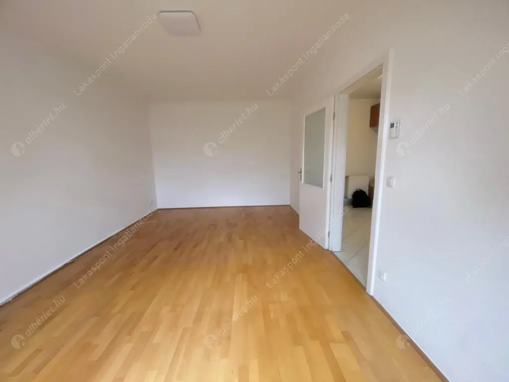 Kiadó albérlet 240000 Ft/hó áron: Dunakeszi,  tábor utca. Mérete: 64 nm, 3 szobás | Alberlet.hu - 6487808