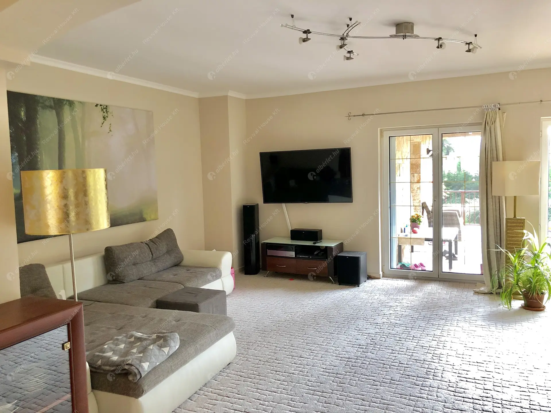 Kiadó albérlet 690000 Ft/hó áron: Érd,  Egervári utca . Mérete: 240 nm, 1 szobás | Alberlet.hu - 6529575