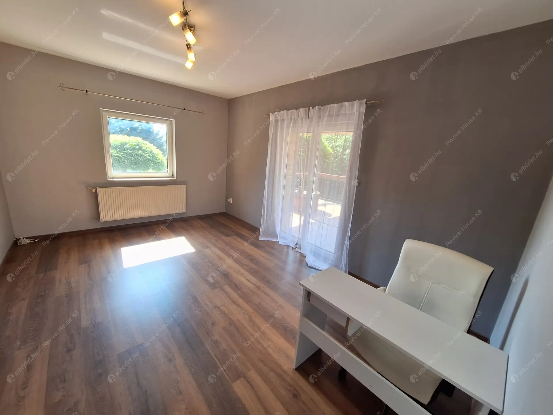 Kiadó albérlet 690000 Ft/hó áron: Érd,  Egervári utca . Mérete: 240 nm, 1 szobás | Alberlet.hu - 6533227