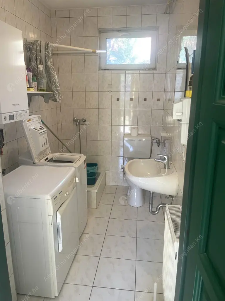 Kiadó albérlet 490000 Ft/hó áron: Érd,  István utca. Mérete: 165 nm, 5 szobás | Alberlet.hu - 6587199