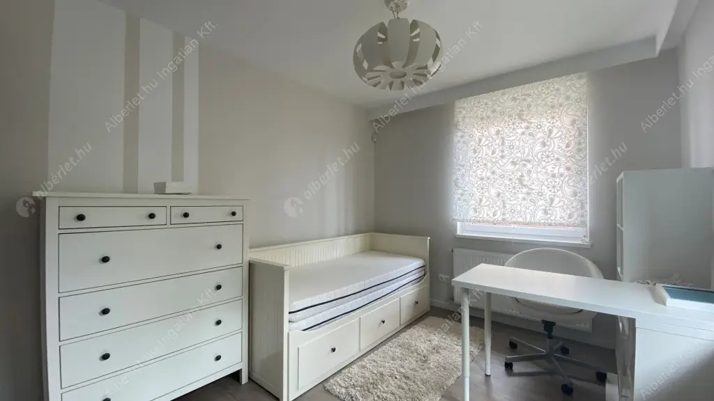 Kiadó albérlet 430000 Ft/hó áron: Érd,  Kossuth Lajos utca. Mérete: 92 nm, 4 szobás | Alberlet.hu - 6588389