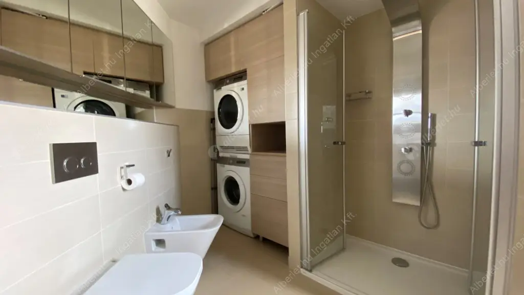 Kiadó albérlet 430000 Ft/hó áron: Érd,  Kossuth Lajos utca. Mérete: 92 nm, 4 szobás | Alberlet.hu - 6588390