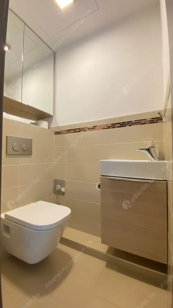 Kiadó albérlet 430000 Ft/hó áron: Érd,  Kossuth Lajos utca. Mérete: 92 nm, 4 szobás | Alberlet.hu - 6588391