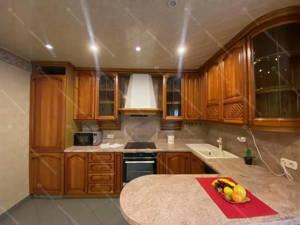 Kiadó albérlet 280000 Ft/hó áron: Fót,  Szent benedek utca . Mérete: 62 nm, 3 szobás | Alberlet.hu - 6686330