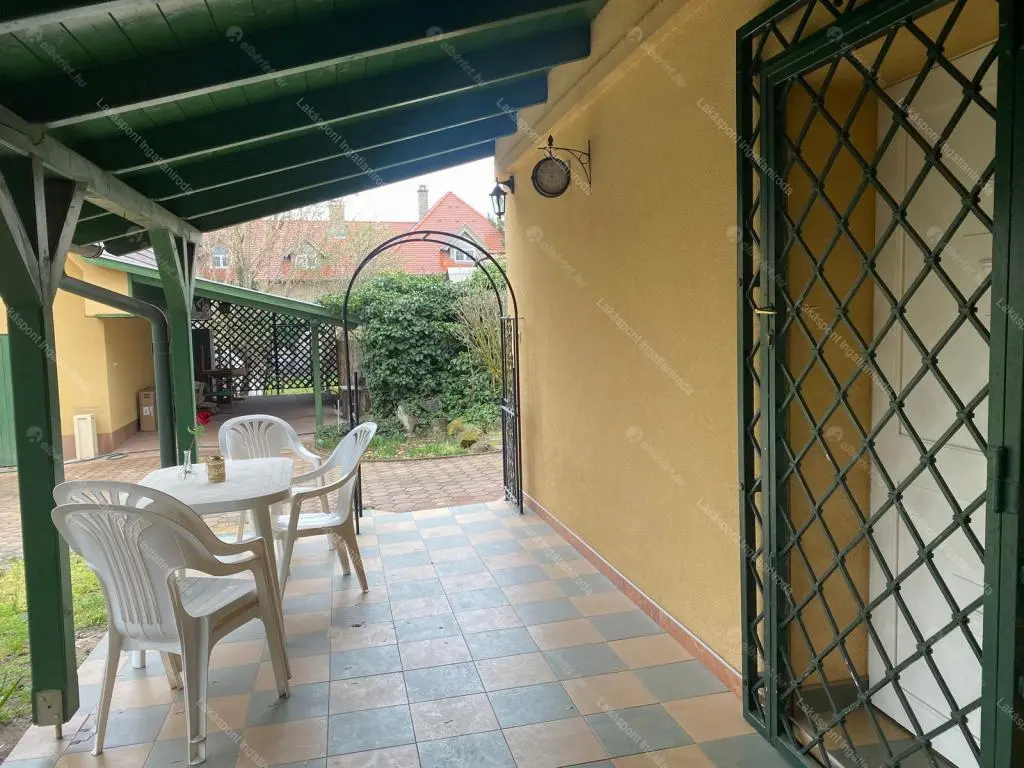 Kiadó albérlet 280000 Ft/hó áron: Fót,  Szent benedek utca . Mérete: 62 nm, 3 szobás | Alberlet.hu - 6686342