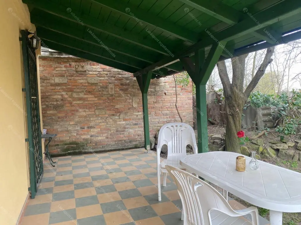 Kiadó albérlet 280000 Ft/hó áron: Fót,  Szent benedek utca . Mérete: 62 nm, 3 szobás | Alberlet.hu - 6686344