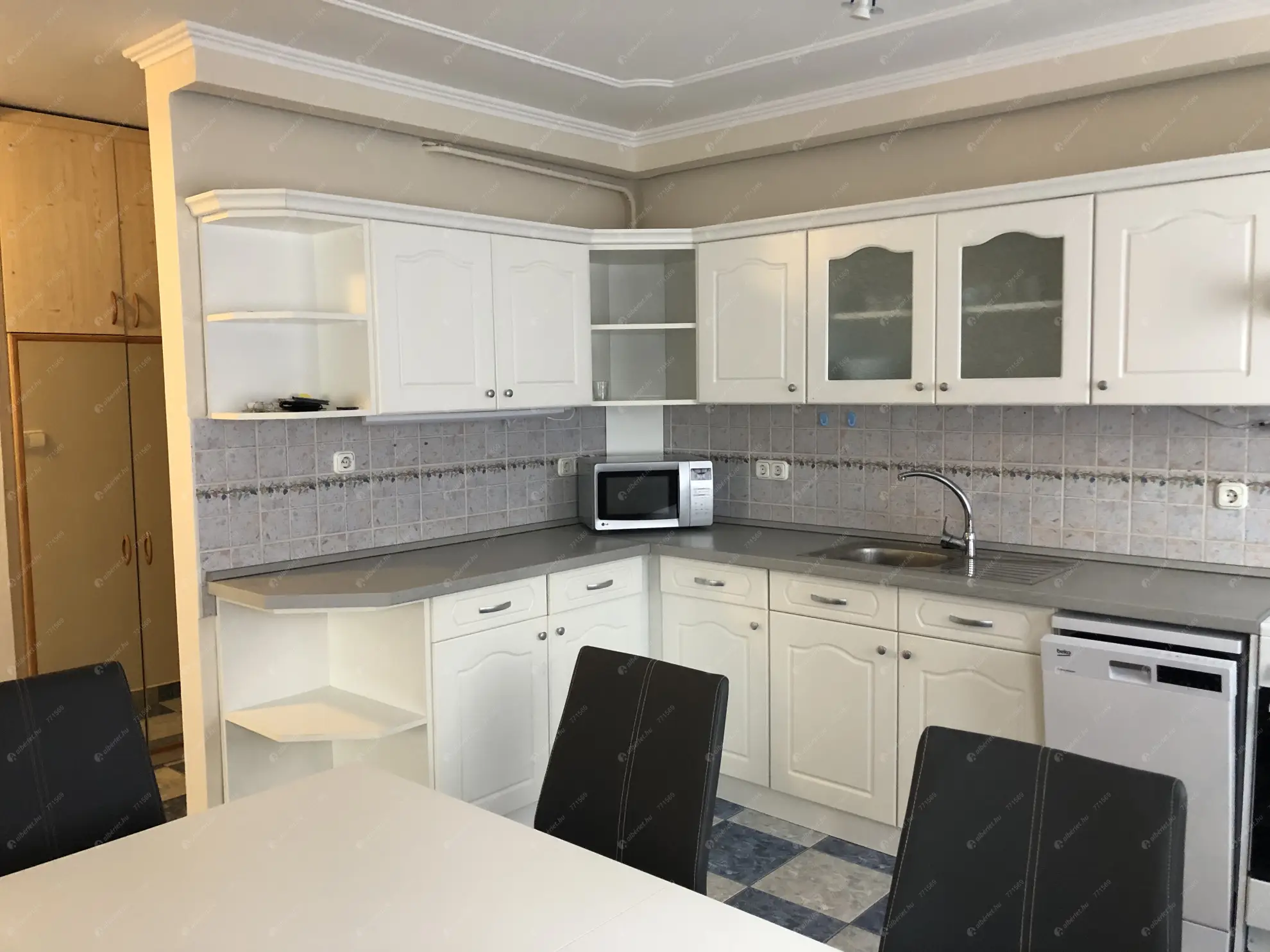 Kiadó albérlet 180000 Ft/hó áron: Győr,   . Mérete: 64 nm, 3 szobás | Alberlet.hu - 6593234