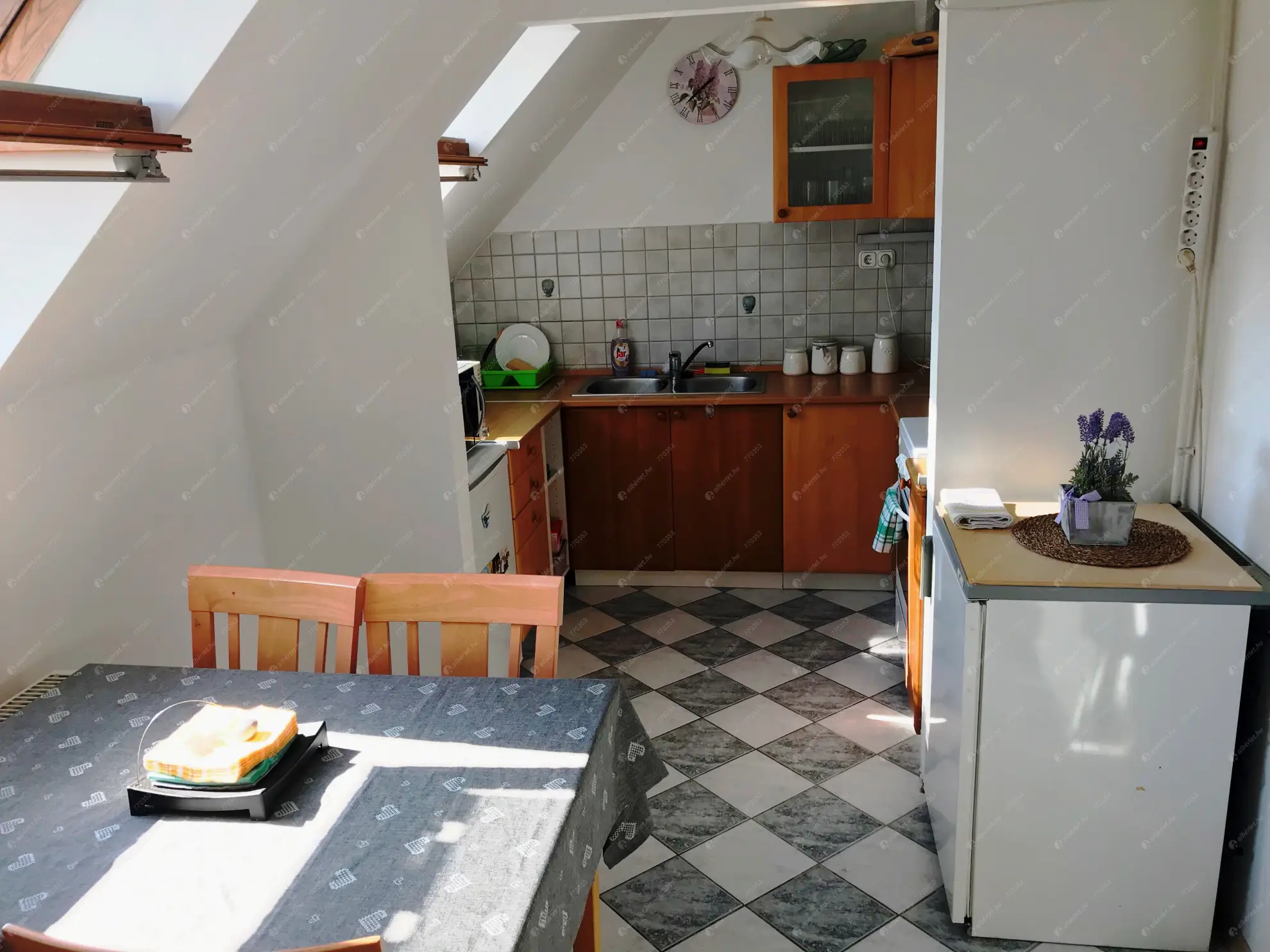 Kiadó albérlet 157000 Ft/hó áron: Győr,  Kiss Eernő . Mérete: 50 nm, 1 szobás | Alberlet.hu - 6570896