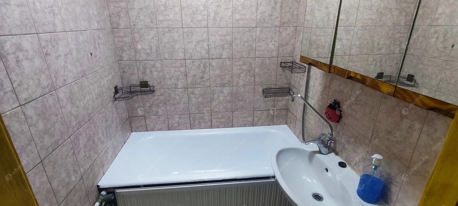 Kiadó albérlet 180000 Ft/hó áron: Győr,  Lajta út. Mérete: 53 nm, 2 szobás | Alberlet.hu - 6044195