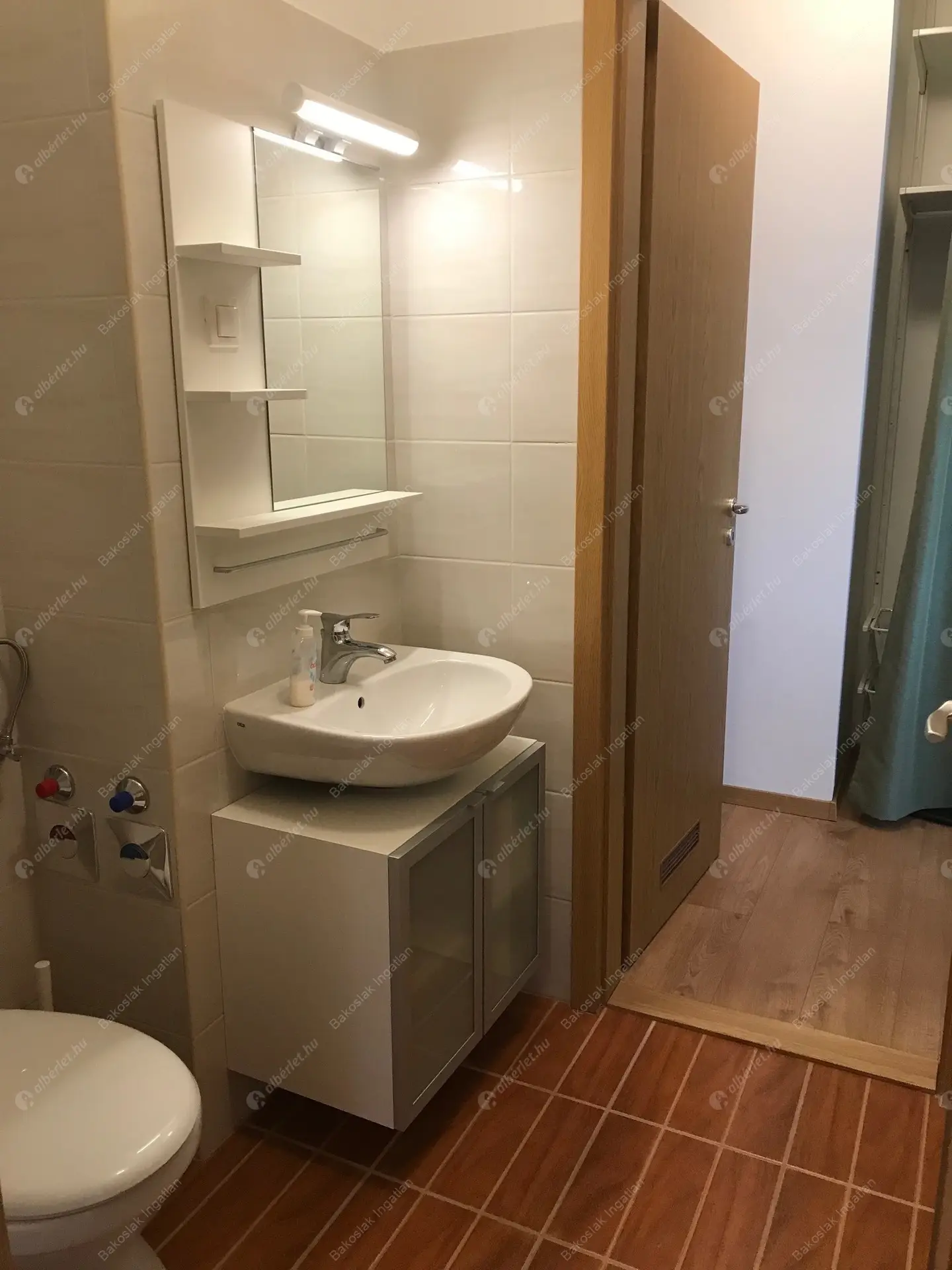 Kiadó albérlet 220000 Ft/hó áron: Herceghalom,  Kiserdő utca . Mérete: 43 nm, 2 szobás | Alberlet.hu - 5935772