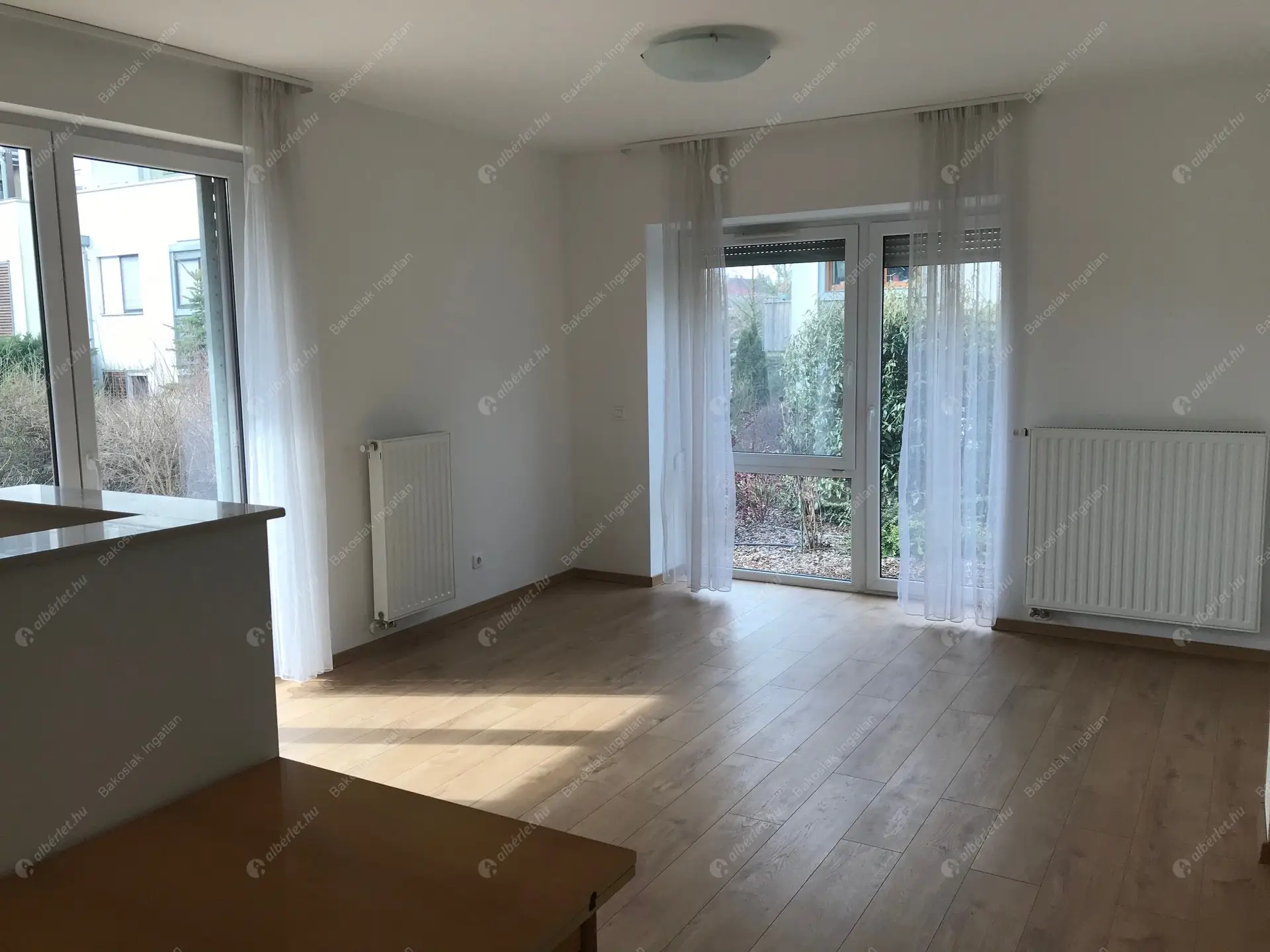 Kiadó albérlet 220000 Ft/hó áron: Herceghalom,  Kiserdő utca . Mérete: 43 nm, 2 szobás | Alberlet.hu - 5935779