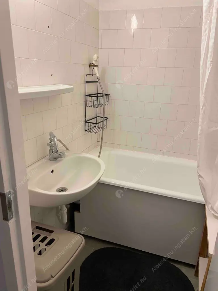 Kiadó albérlet 220000 Ft/hó áron: Kistarcsa,  Eperjesi út. Mérete: 62 nm, 3 szobás | Alberlet.hu - 6582816